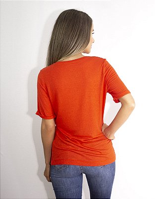 T-Shirt Viscolinho Decote Careca Lavanda Laranja