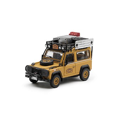 PRÉ-VENDA Mini GT #1307 Land Rover Defender 90 1985 Camel Trophy Borneo Team Japan