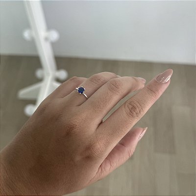 Anel Solitário Garra Alta Azul - Prata 925