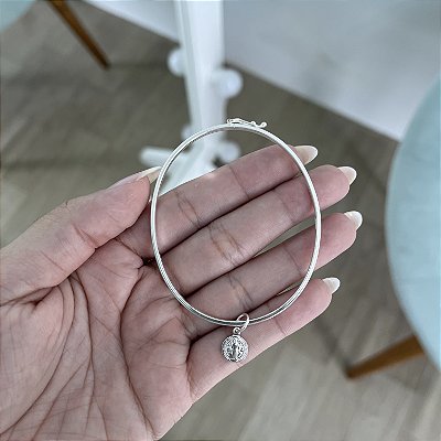 Pulseira Bracelete Fio Quadrado Média Com Pingente de São Bento - Prata 925