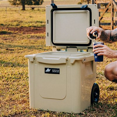 Nag PRO Cooler 42L com Rodinhas