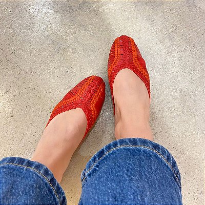 Mule Rasteira Tressê Couro Vermelho Anas