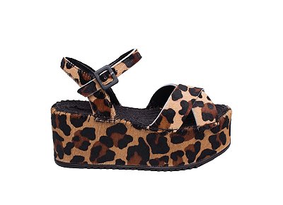 Sandalia Flatform em couro pelo onça whisk