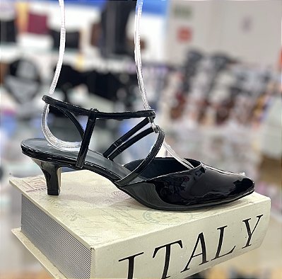 Chanel preto verniz salto fino