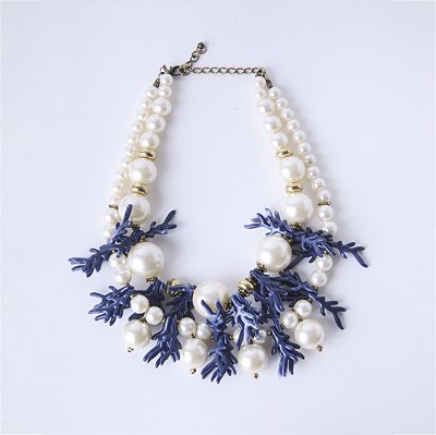 Colar Metal Maxi com Pérolas e Coral Marinho