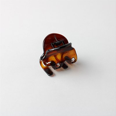 Prendedor Resina Piranha