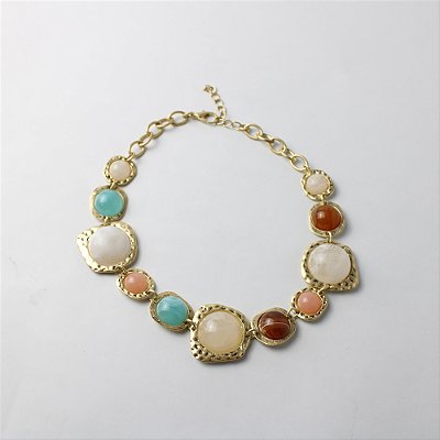 Colar Metal Curto com Pedras Coloridas