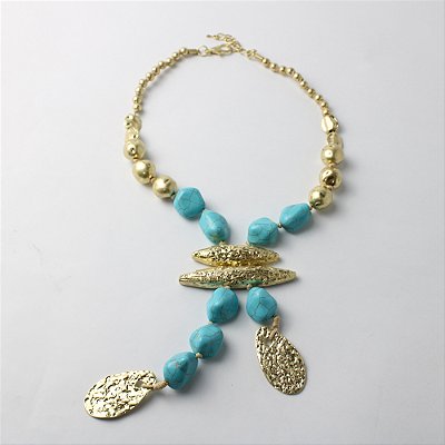 Colar Metal Curto com Pedras Turquesa