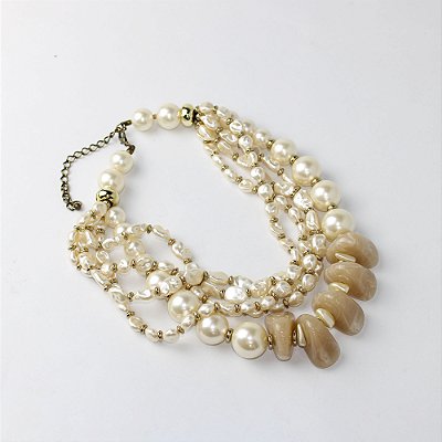 Colar Metal Curto Pérola e Bege