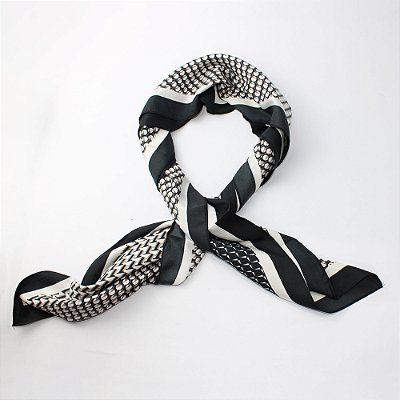 Echarpe Lenço Quadrado Silk Feeling Estampado