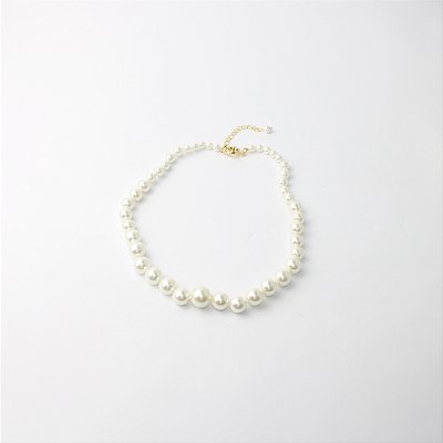 Colar de Pérolas Degradê com Fecho Dourado