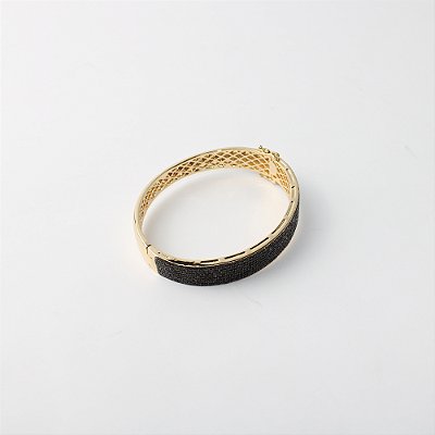 Bracelete de Metal Dourado Cravejado com Microzircônias Pretas