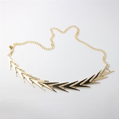 Cinto de Metal com Elos Geométricos em Formato de Seta