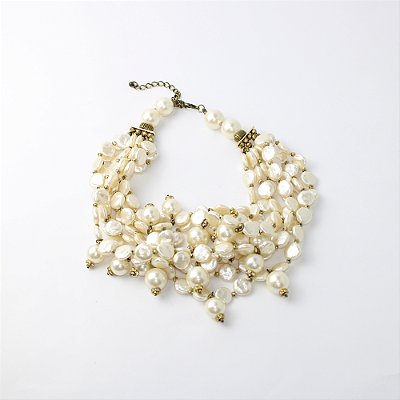 Colar Maxi de Pérolas Múltiplas Voltas com Banho Ouro Velho