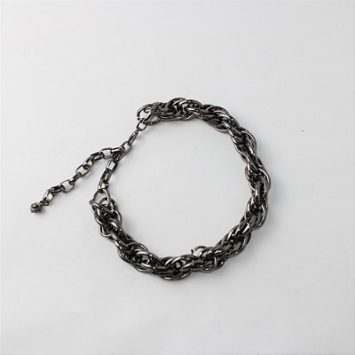 Pulseira de Metal com Elos Entrelaçados Ródio Negro