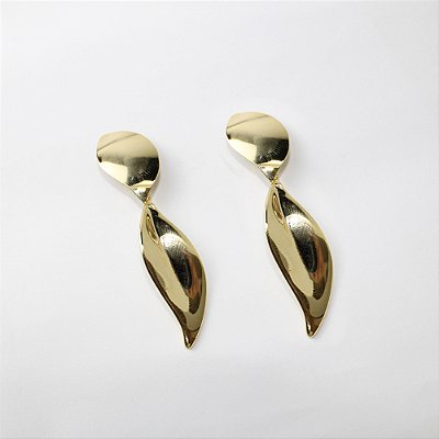 Brinco de Metal de Pressão com Design Orgânico Folha Dourado