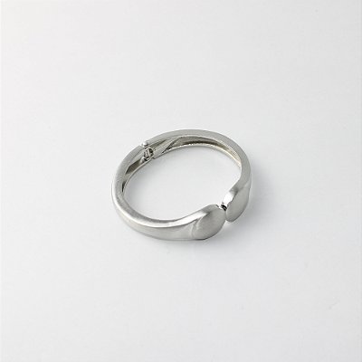 Pulseira Bracelete de Metal Oval Fosco