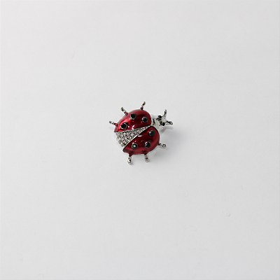 Broche de Metal Joaninha com Esmaltação e Strass