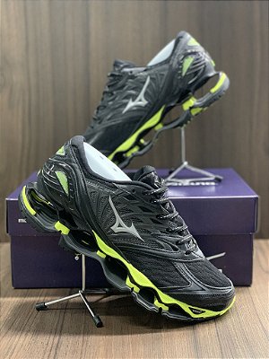 tenis mizuno verde fluorescente