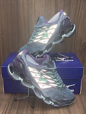 mizuno pro 7 preto com roxo