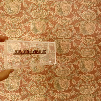 Quadro Caixa Acrílica PP - Gracias a la vida