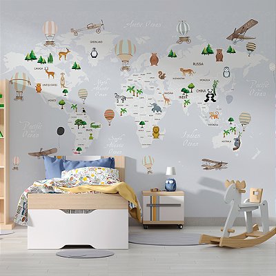 Papel de Parede Infantil de Mapa Mundi Cinza Claro com Bege e Diversos Animais e Aviões