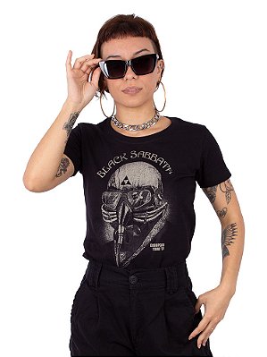 Camiseta Feminina Black Sabbath Máscara Preta Oficial