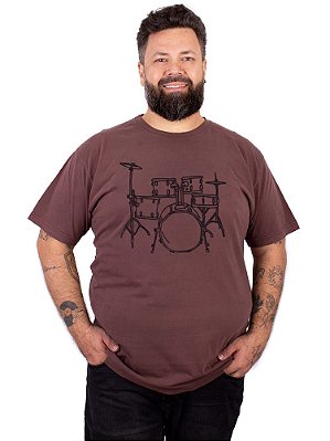 Camiseta Plus Size Estonada Bateria Marrom.