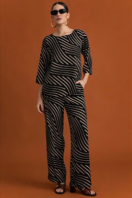 Conjunto Plus Size De Calça Reta Estampada Em Crepe Com Bolsos Frontais Simple Life - 15219