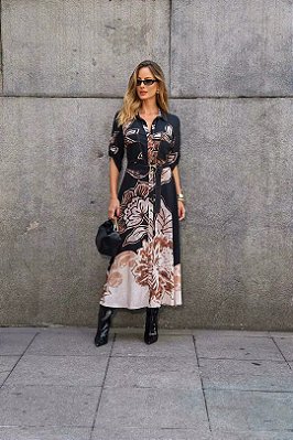 Vestido Maxi Midi Estampado Em Viscose Com Botões Frontais E Acompanha Cinto - 25038