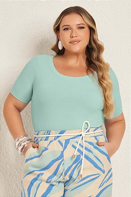 Blusa Plus Size Verde Água Em Ribana Canelada De Manga Curta Lisamour - 202202