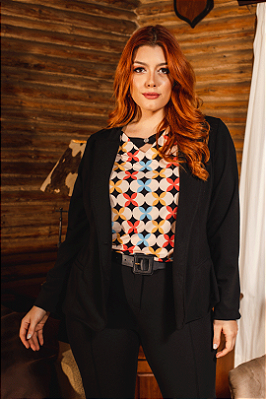 Blazer Preto Em Malha Crepe Com Botões E Bolsos Frontais - 21002