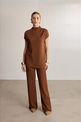 Conjunto De Calça Reta Marrom Em Malha Tricot Com Bolsos Frontais - C8087