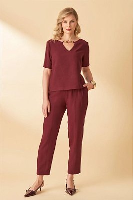 Conjunto De Calça Vinho Em Viscopoly Com Bolsos Frontais E Traseiros - 1311