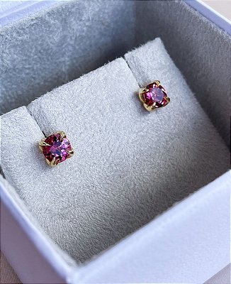 Brinco Peônia - ouro amarelo 18k e turmalina rosa