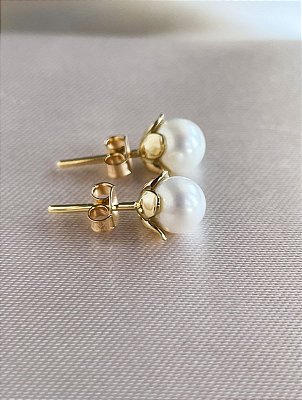 Brinco Peônia - ouro amarelo 18k e pérolas