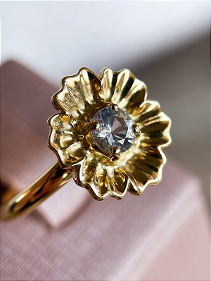 Anel Reine - ouro amarelo 18k e safira incolor
