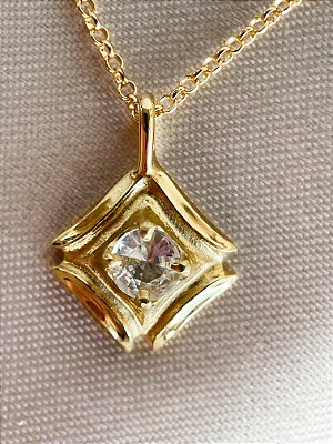 Pingente Lumière- ouro amarelo 18k e safira incolor