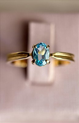 Anel Petit - ouro amarelo 18k e topázio Swiss
