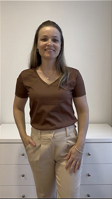 CAMISETA GOLA V MARROM CHOCOLATE - ALGODÃO EGÍPCIO