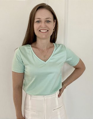 T- SHIRT GOLA V VERDE TIFFANY - ALGODÃO EGÍPCIO