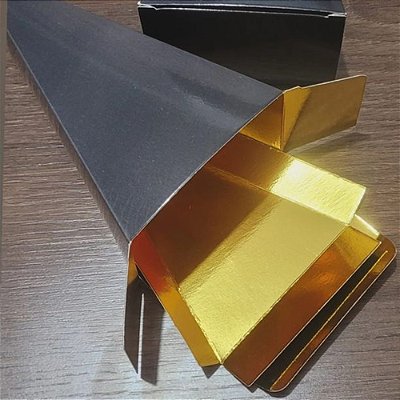 Caixa Box Temaki com Berço Média Ouro - Linha Black - 100 unid.