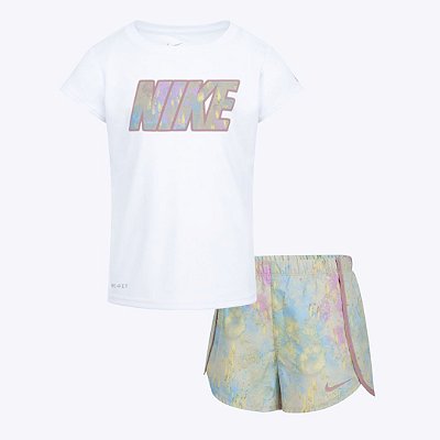 Conjunto Camiseta Branca e Bermuda Amarela Infantil Feminino Nike 36L657-X5C