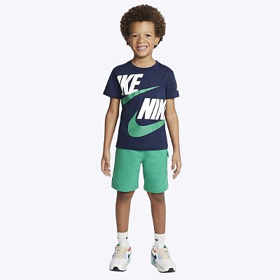 Conjunto Camiseta e Bermuda Cargo Infantil Masculino Nike 86J213-E5D
