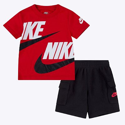 Conjunto Camiseta e Bermuda Cargo Infantil Masculino Nike 86J213-023