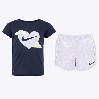 Conjunto Camiseta e Bermuda Infantil Feminina Nike 36L828-PAK