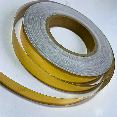 Fita Adesiva Dourada Lisa 50M Para Adesivos De Parede e Tetos 2cm