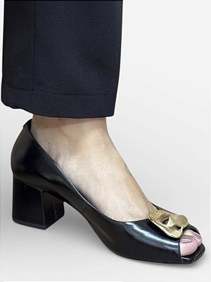 Peep toe preto metal