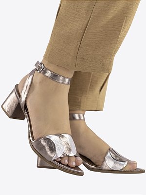 Sandália ônix bolas bico folha