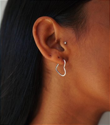 Argola coração lisa M prata 925